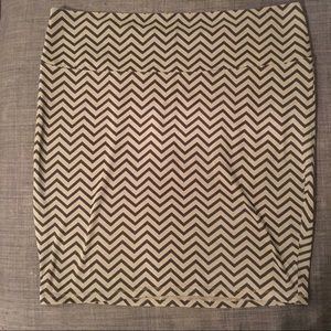 Torrid Chevron black Pencil skirt stretch 4