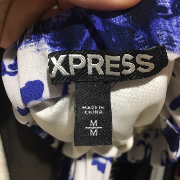 Boho EXPRESS Maxi Skirt Blue & White Print M 💙 - Picture 4 of 5