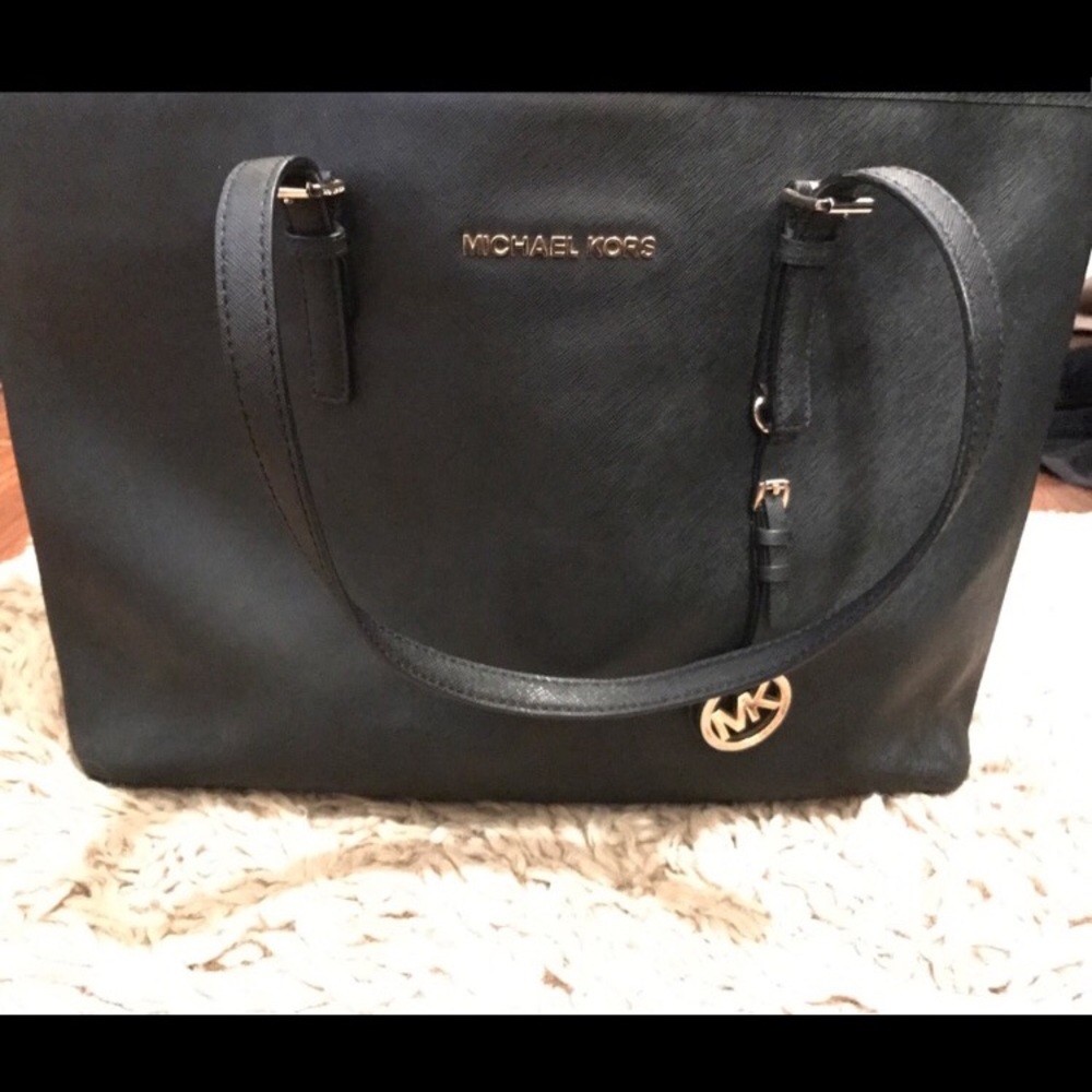 Large Black MICHAEL KORS Jet Set Travel Handbag