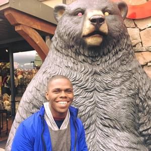 Meet your Posher, Cameron