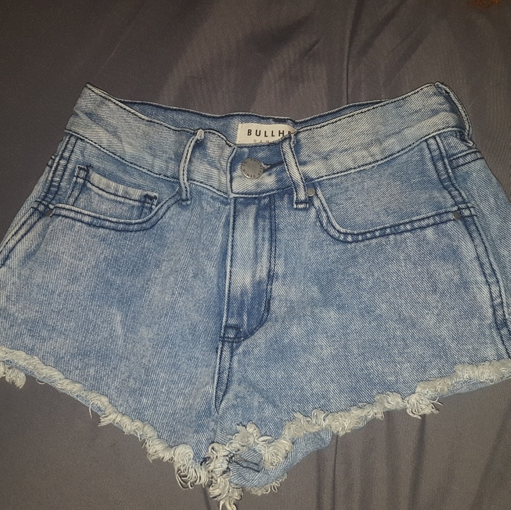 Blue jean short shorts. Never worn (pac sun)