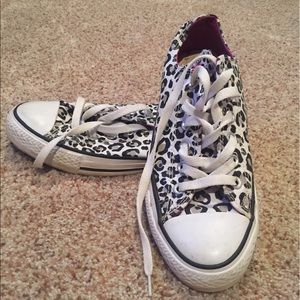 Cheetah print converse
