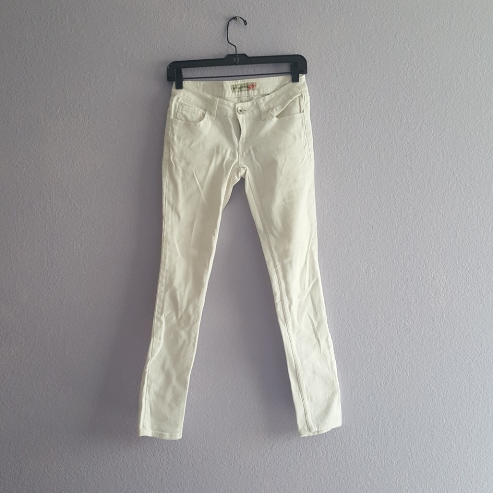 Paris Blues White Jeans