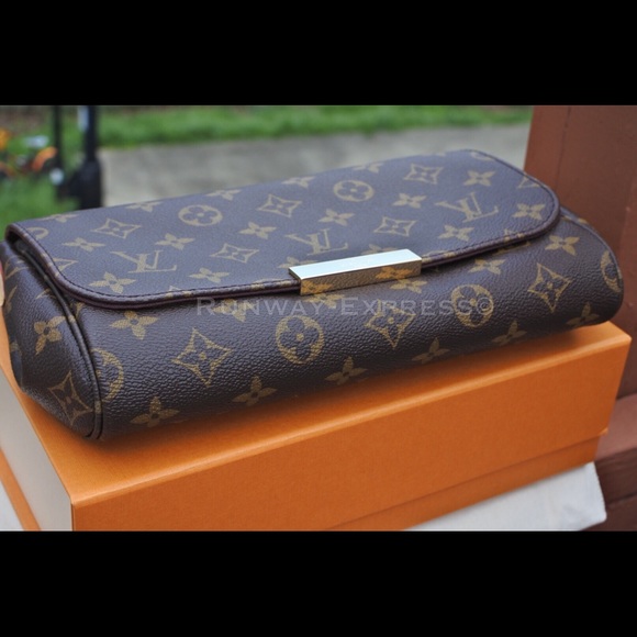 [SOLD] Louis Vuitton FAVORITE MM Monogram Canvas - Picture 3 of 8