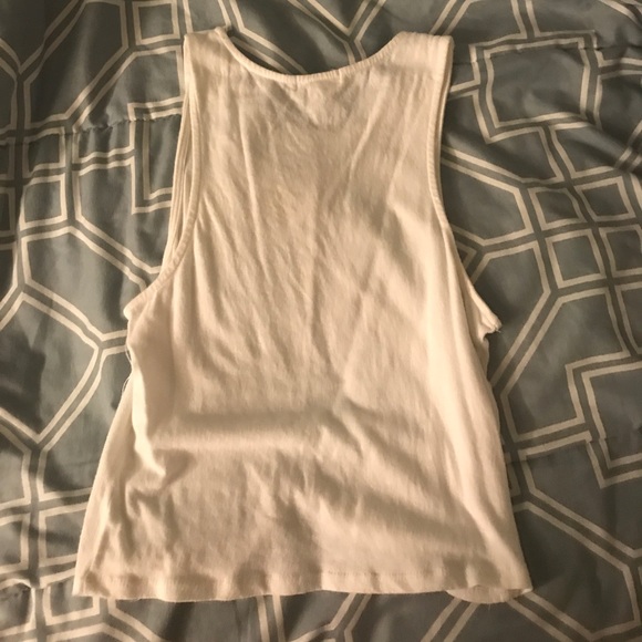 White knotted crop top - Picture 3 of 3