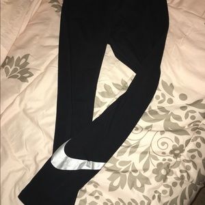 1 NIKE BLACK LEGGINGS