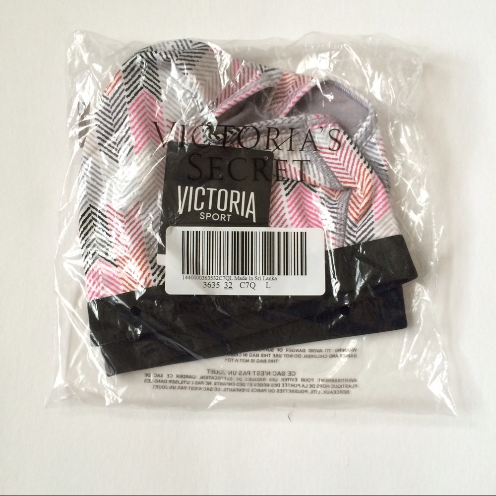 🆕(L) VS Plunge Sports Bra - Picture 2 of 3