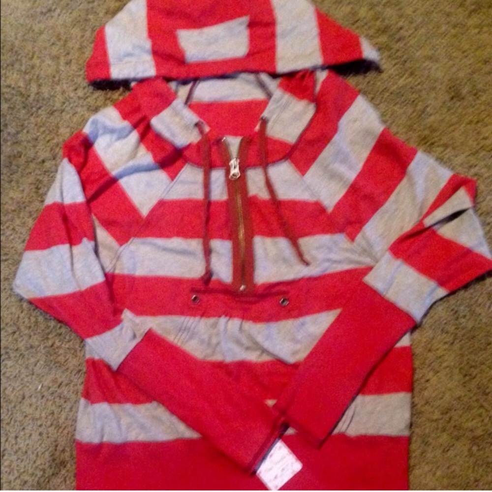 🛒 (ON HOLD) NWT - Free People Pullover Hoodie