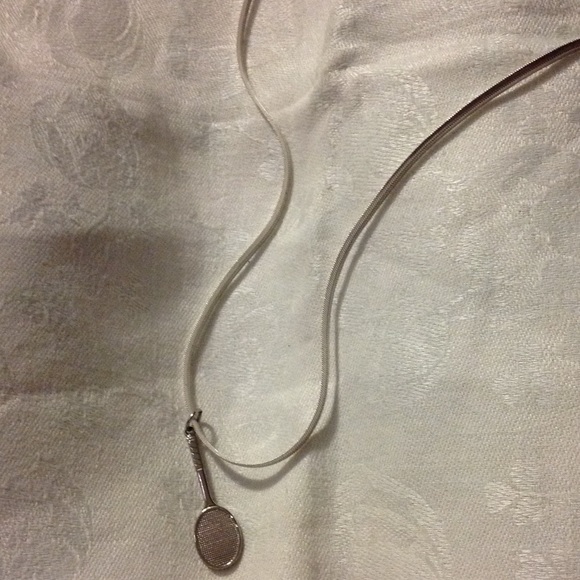Beautiful silver herringbone chain w/tennis racket - Picture 1 of 4