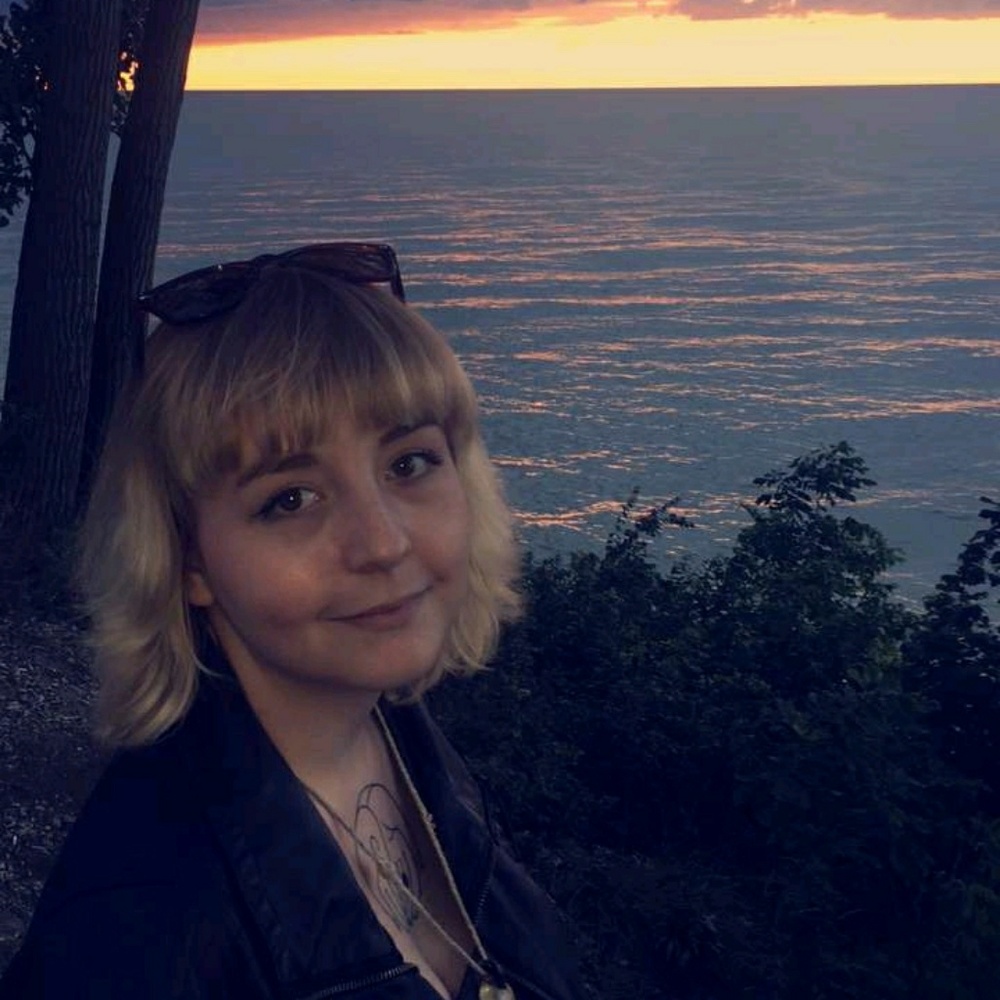 Meet your Posher, Brooke