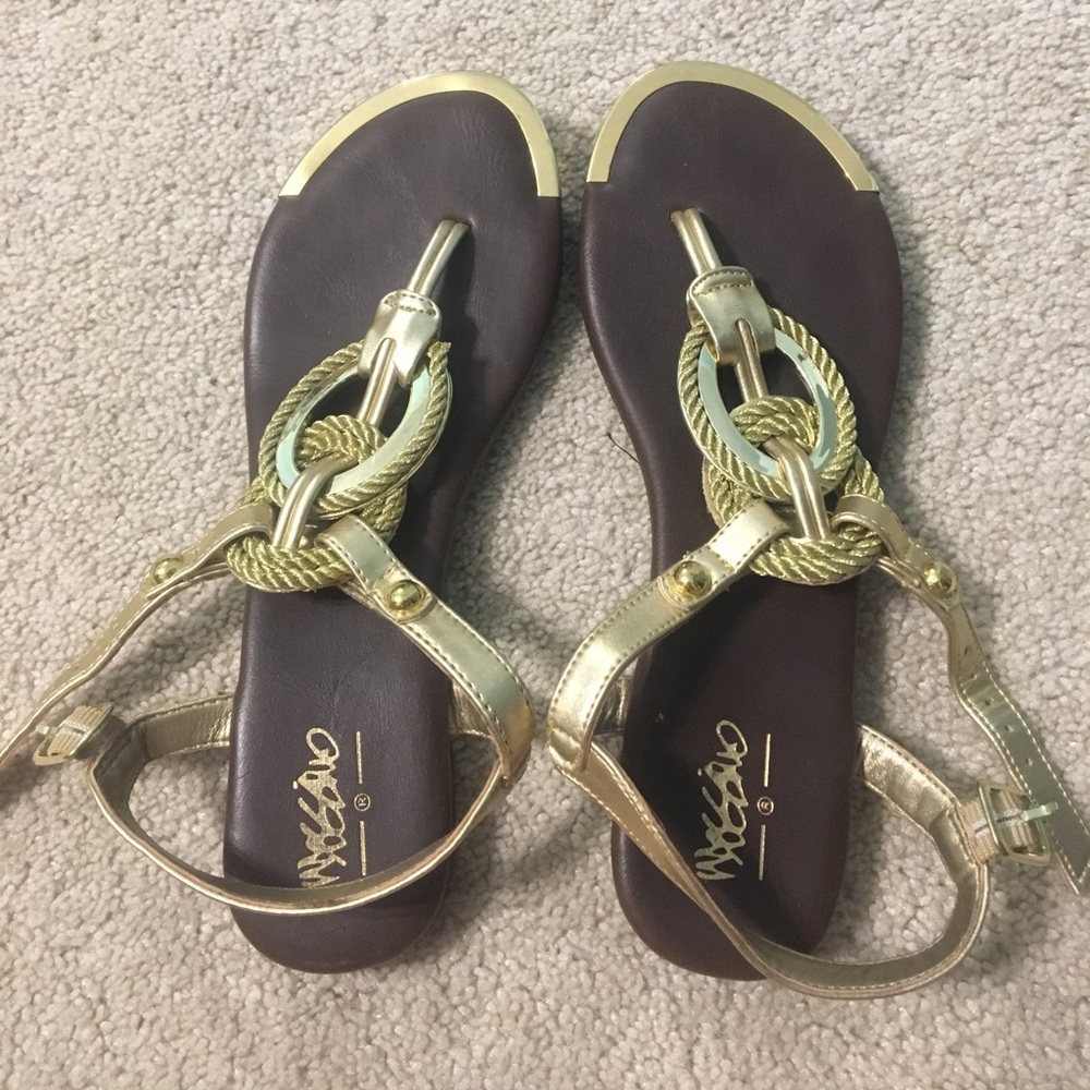 Gold and brown comfy sandals