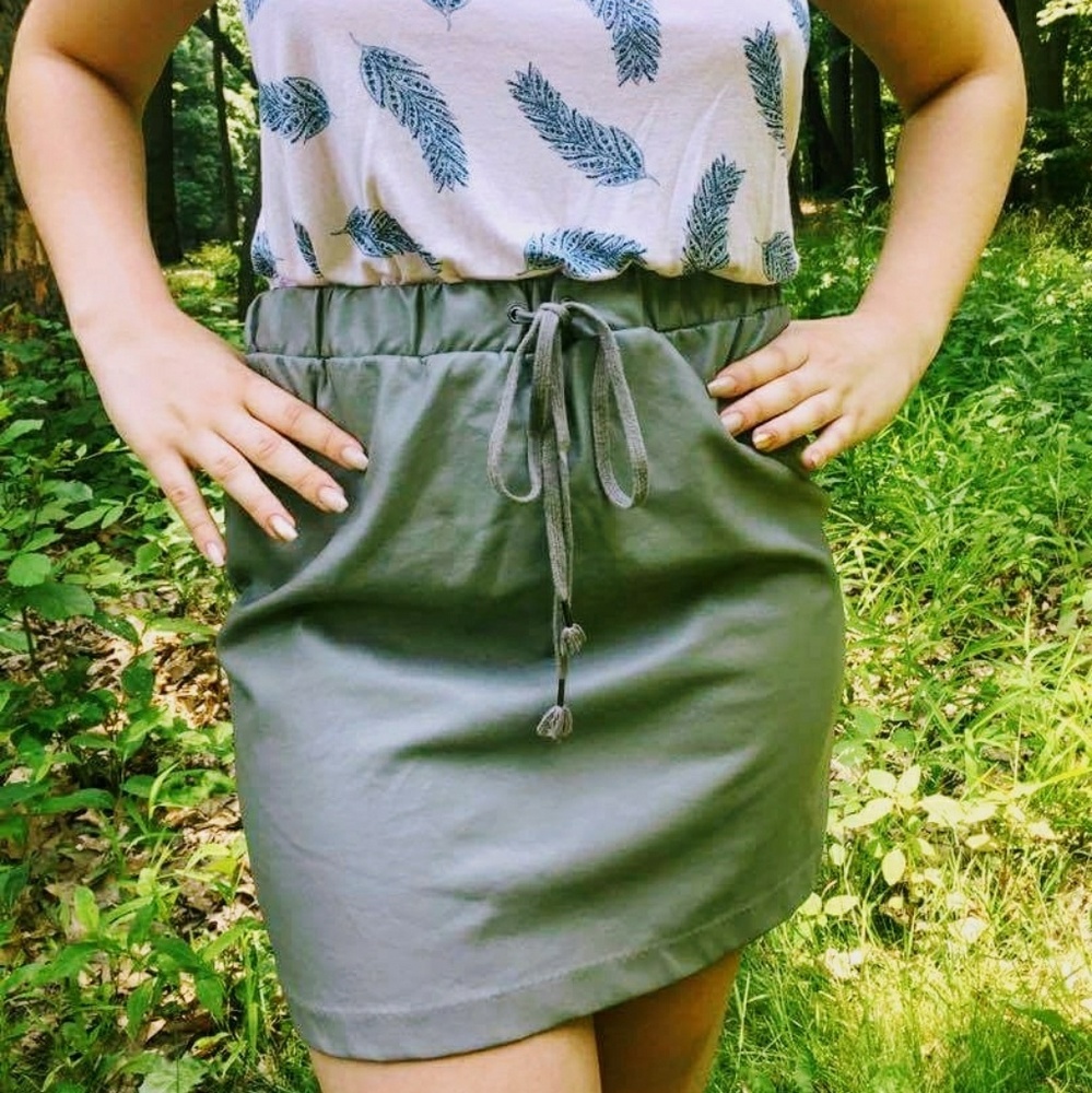 Forever 21 Grey Pleather Skirt