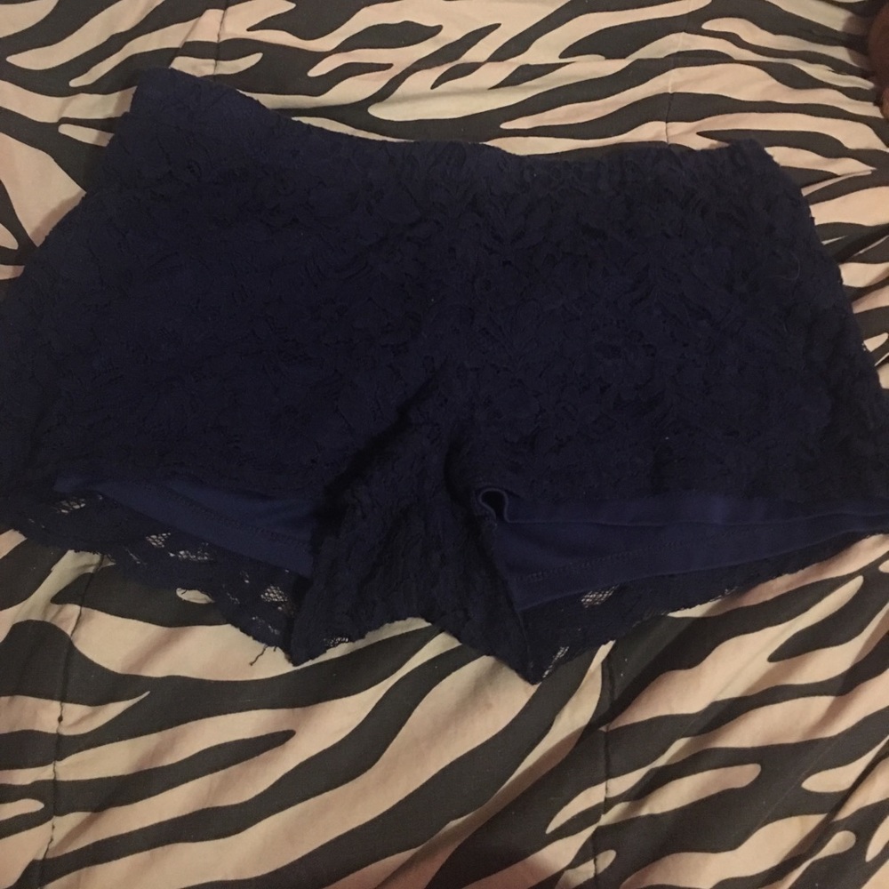lace shorts