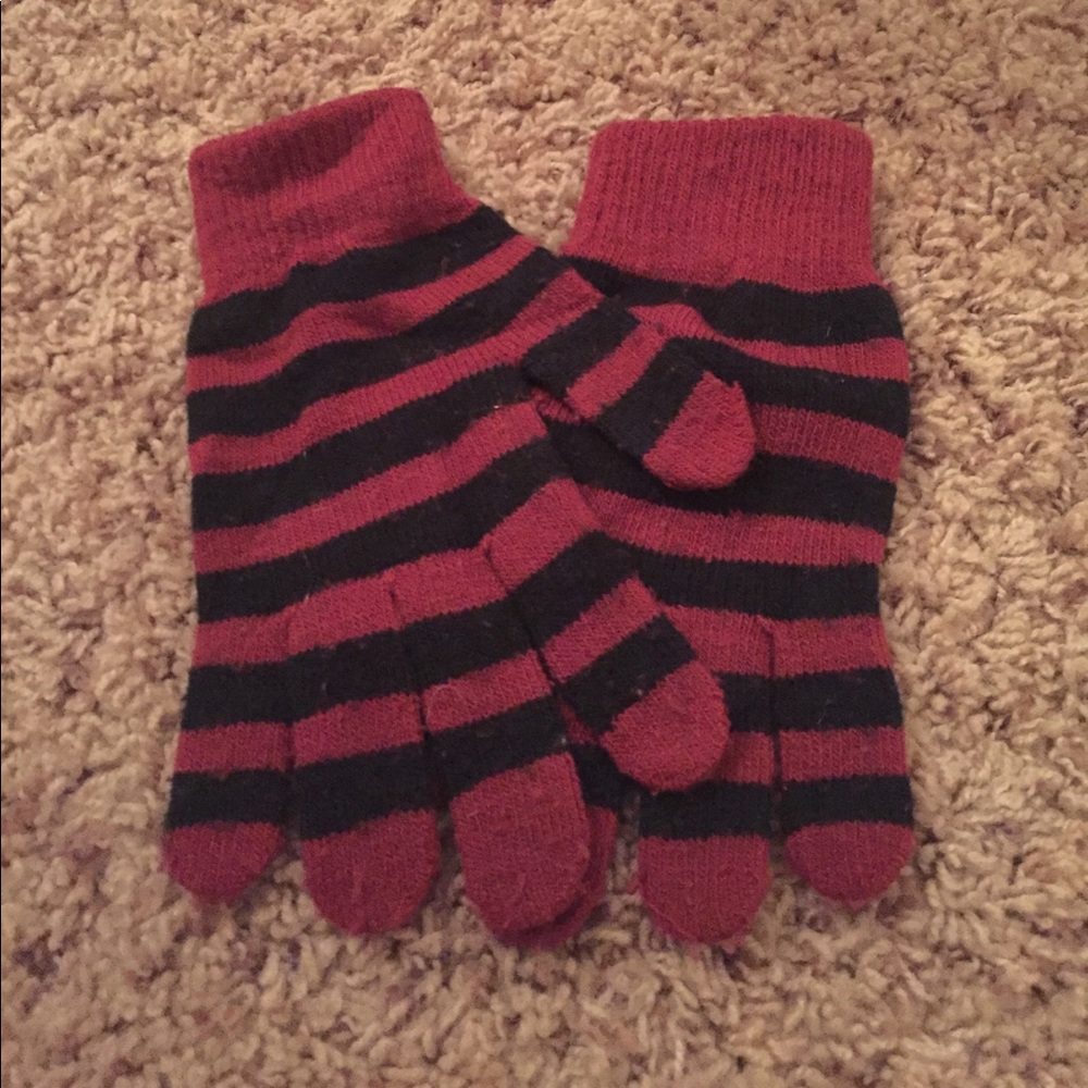 Gloves