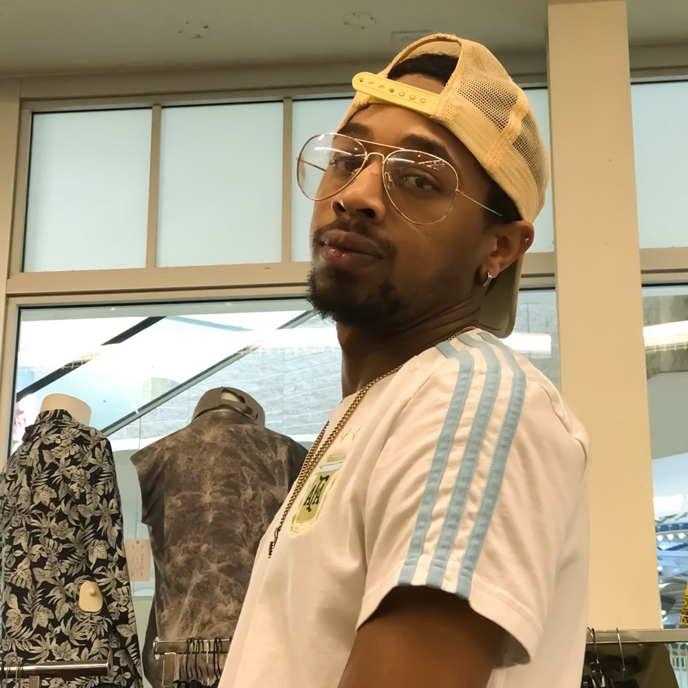 Meet your Posher, Aj