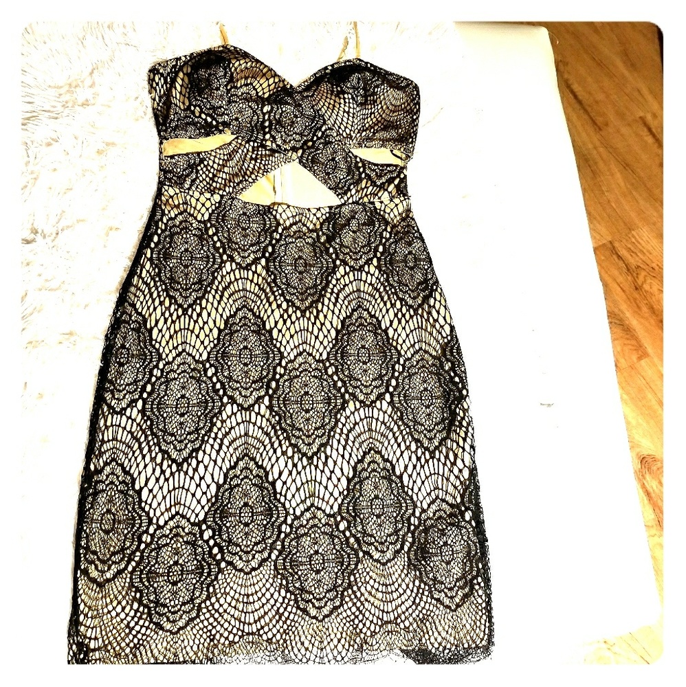 Sexy *Guess* black lace dress with tags