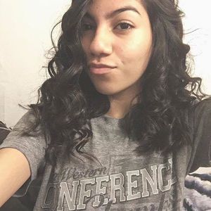 Meet your Posher, Lorena