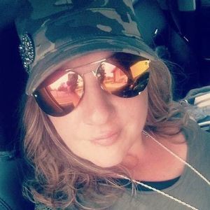 Meet your Posher, Lindsey