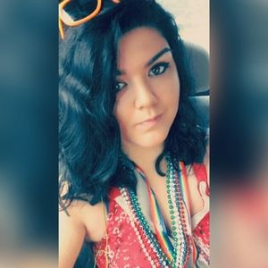 Meet your Posher, Salenthia