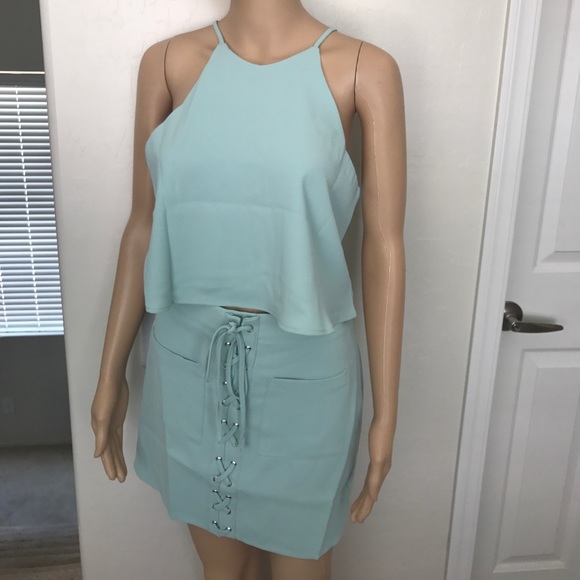 ✨✨Mint Top and Skirt set - Picture 2 of 8