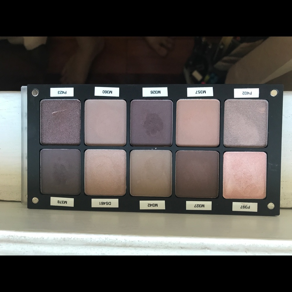 Inglot Eyeshadows w/ palette- Best of Inglot neutr