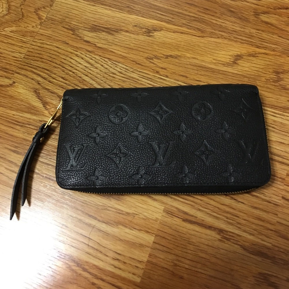Louis Vuitton Empriente Wallet Accordian