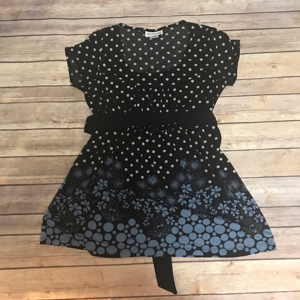 Motherhood Maternity Small Empire Waist Top