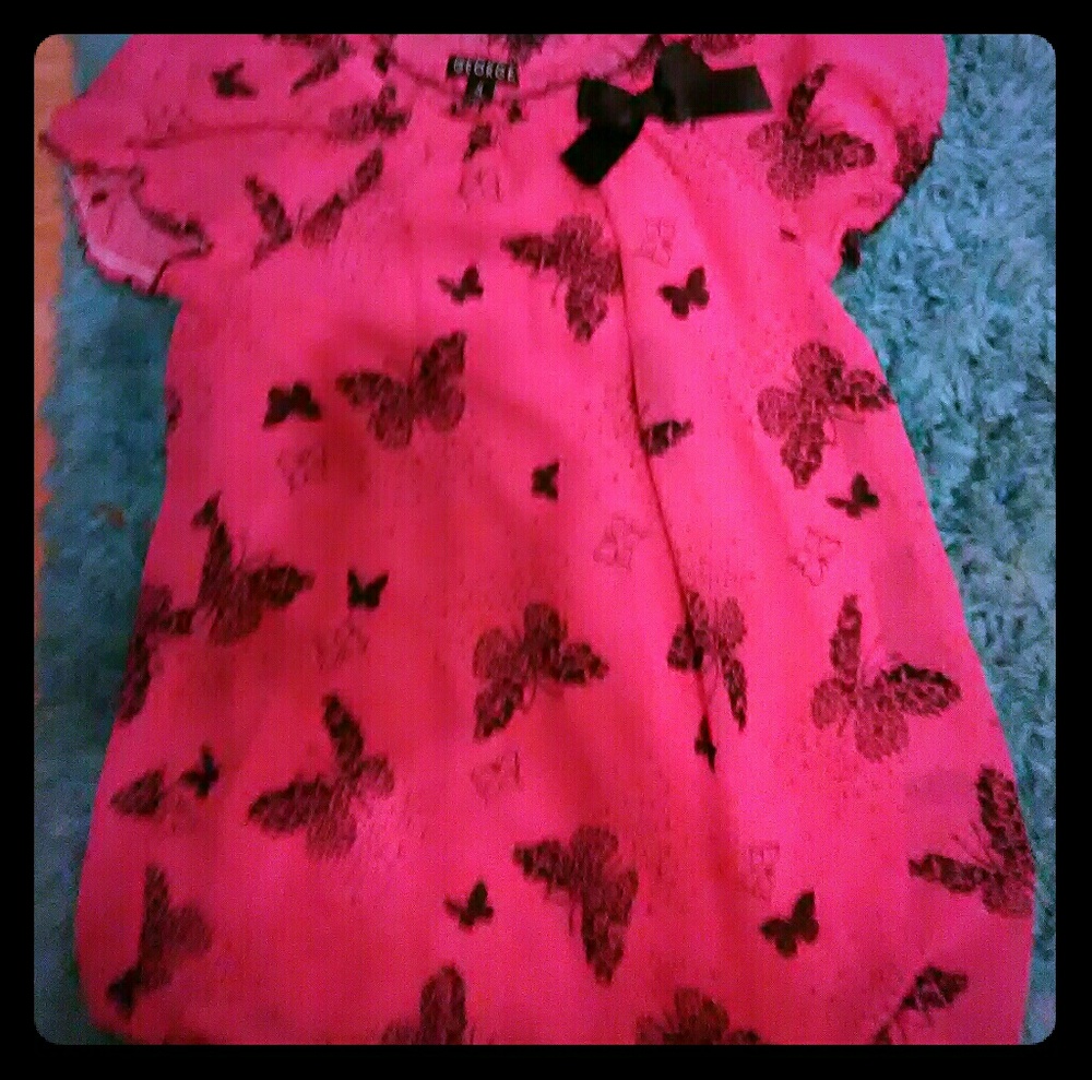 Butterfly top