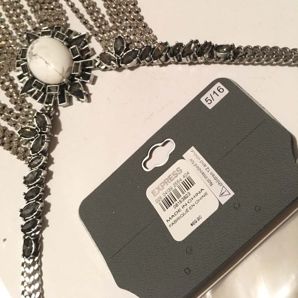 New Express Howlite and Rhinestone Bib Necklace - Picture 3 of 4