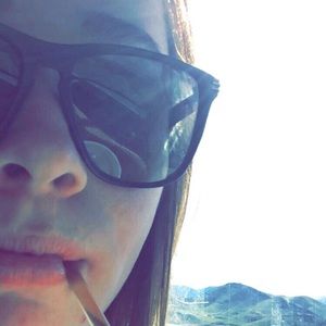 Meet your Posher, Cortney