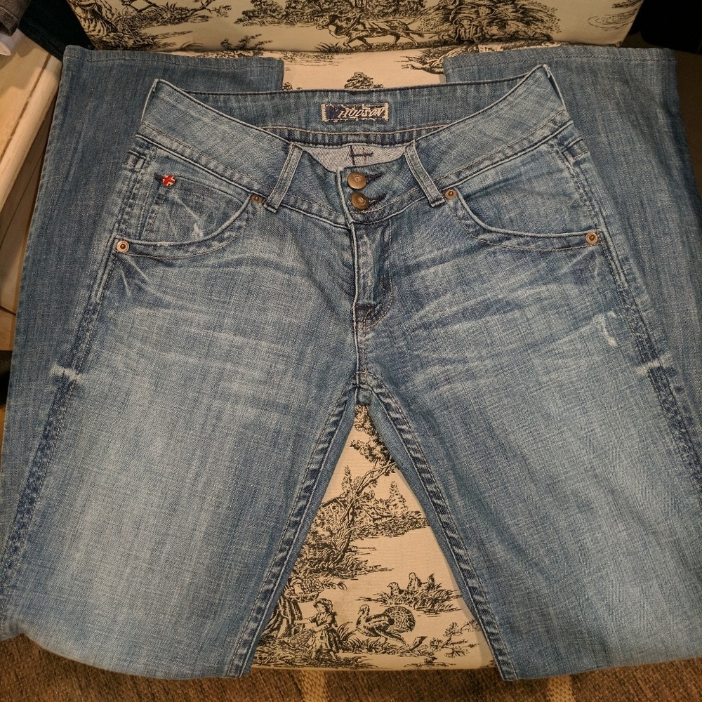 Hudson light wash bootcut 26x30