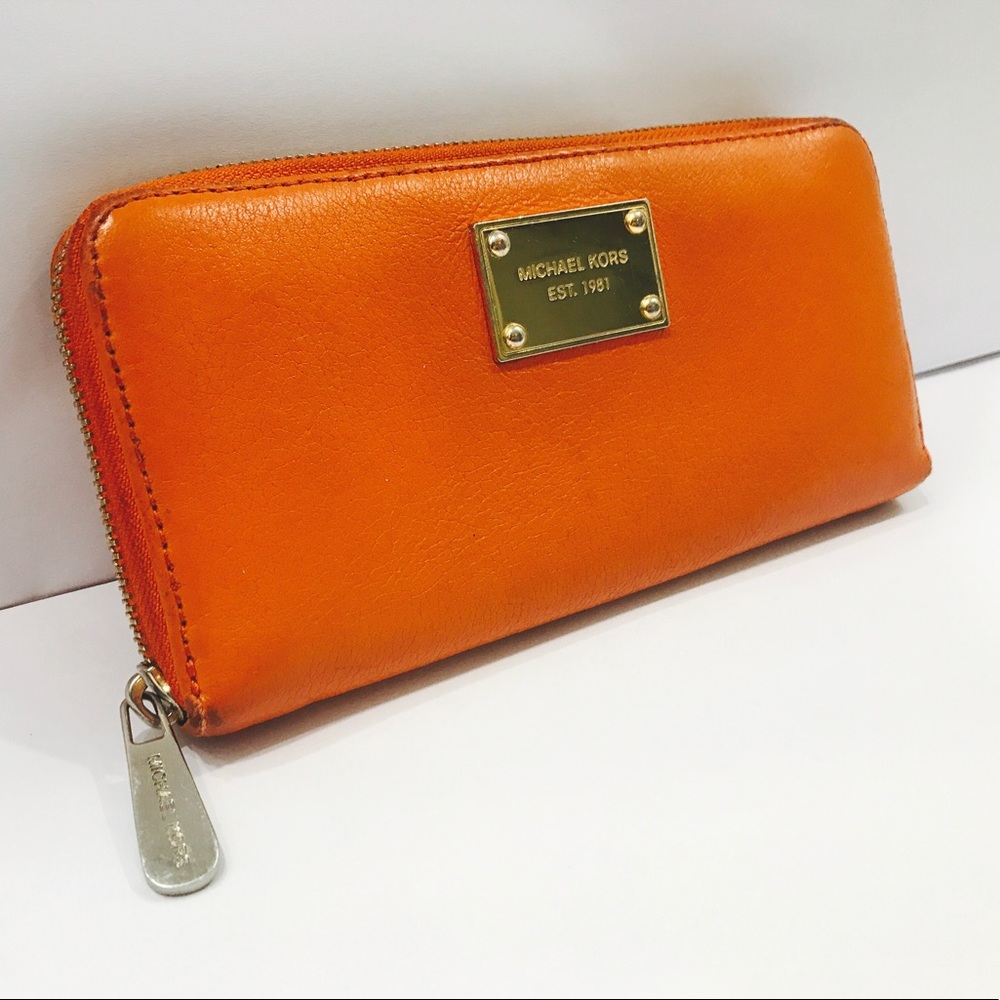 Michael Kors, Full Zip, Orange Leather Wallet