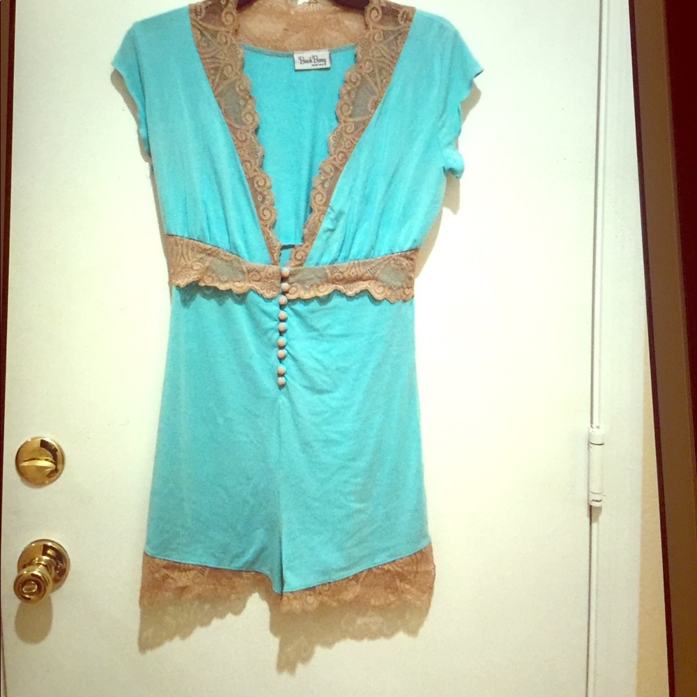 Beach bunny lady lace romper