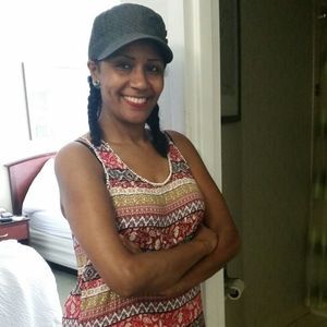 Meet your Posher, Senait