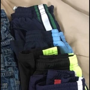5 pairs of boys size 6 sweatpants