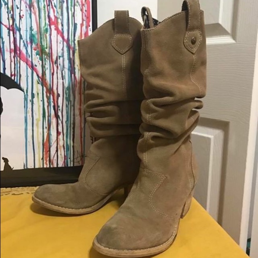 American Eagle Suede cowboy boots