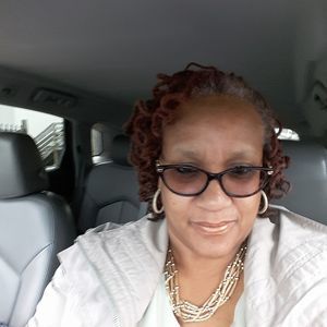 Meet your Posher, Michele