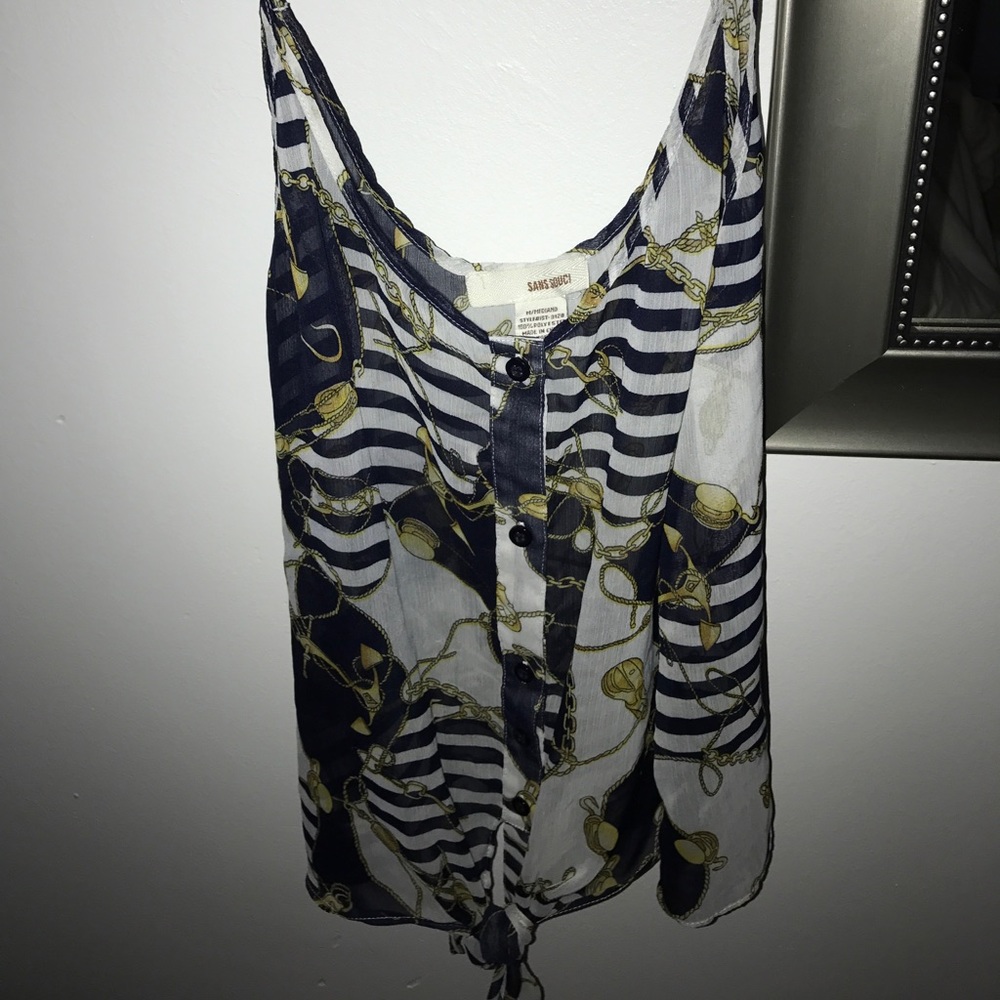 Cute summer top!🌞