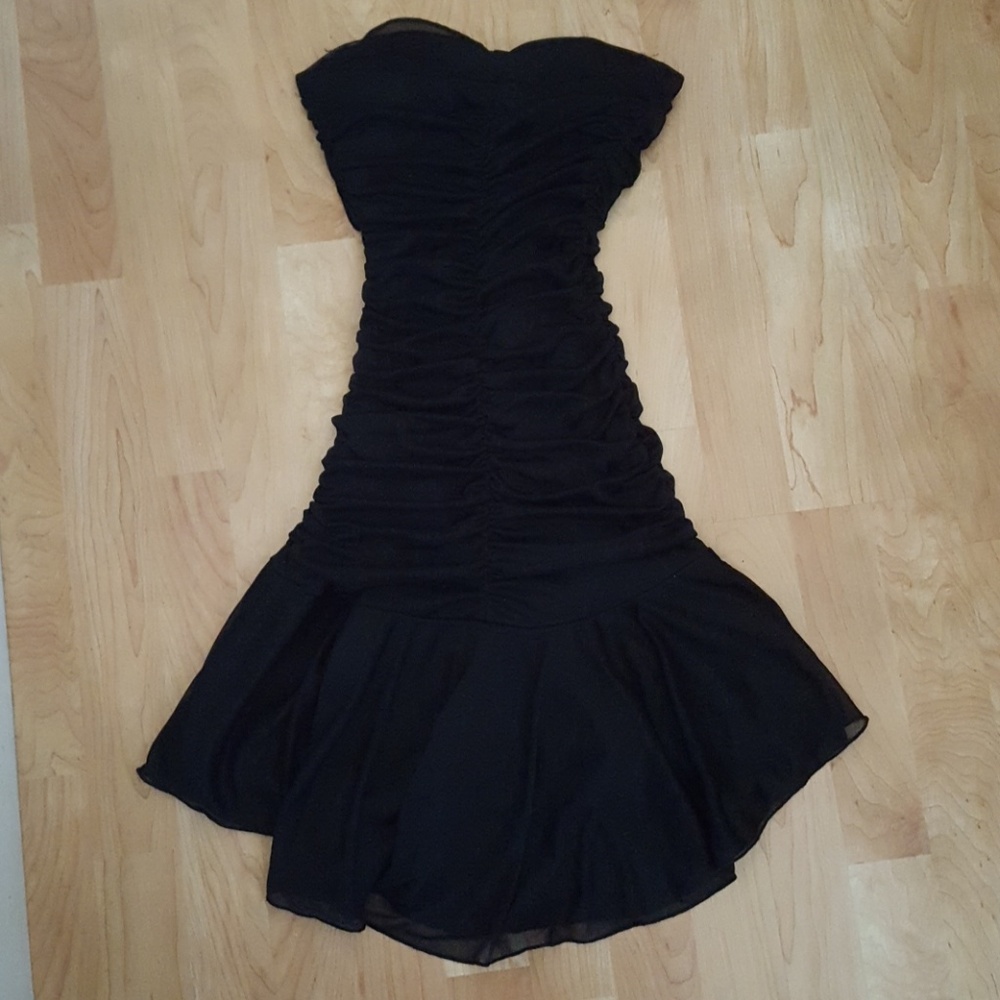 Dress - Picture 2 of 5
