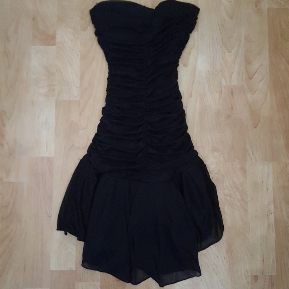 Dress - Picture 3 of 5