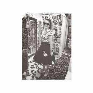 Meet your Posher, Joya