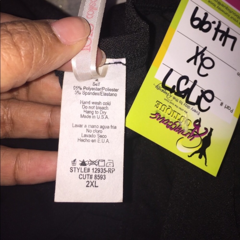 *****SOLD**** Black Strapless Romper - Picture 3 of 3