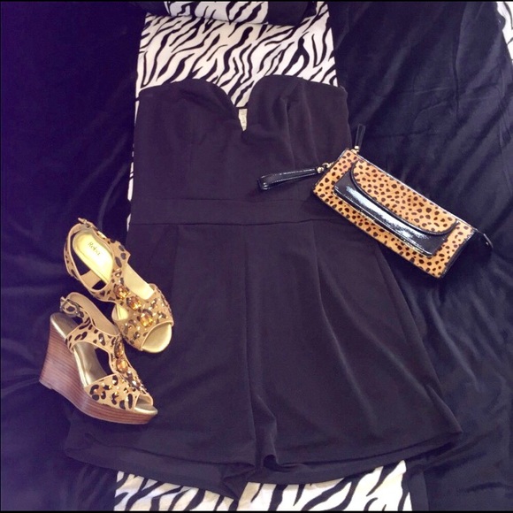 *****SOLD**** Black Strapless Romper - Picture 2 of 3