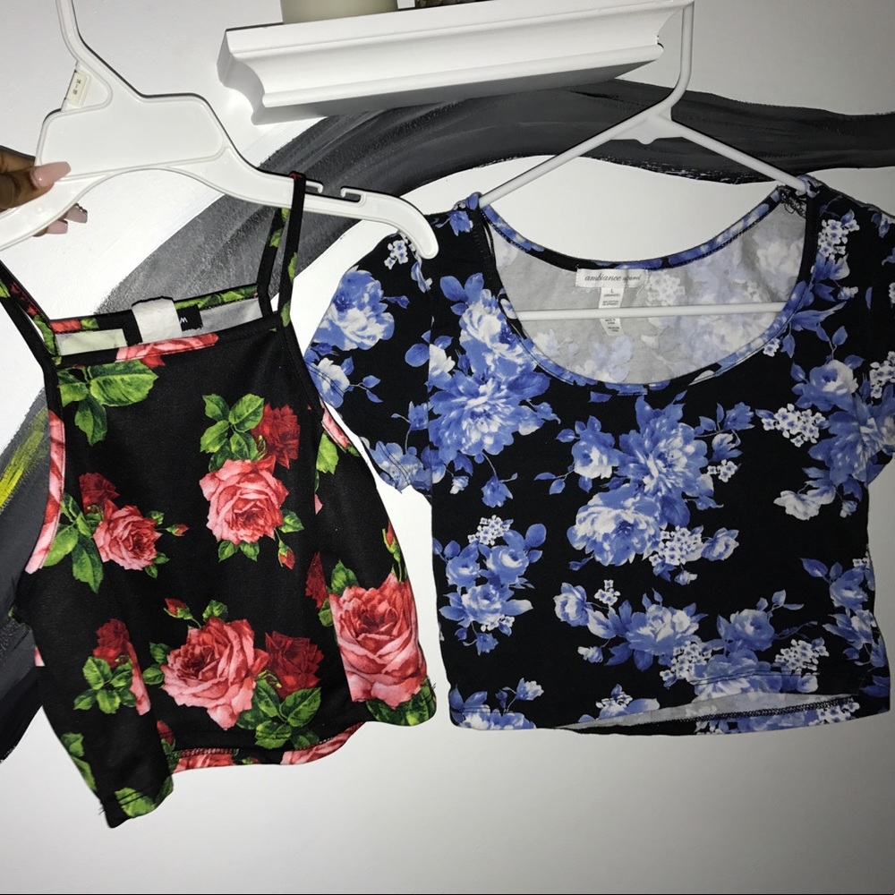 Floral summer crop tops 😍