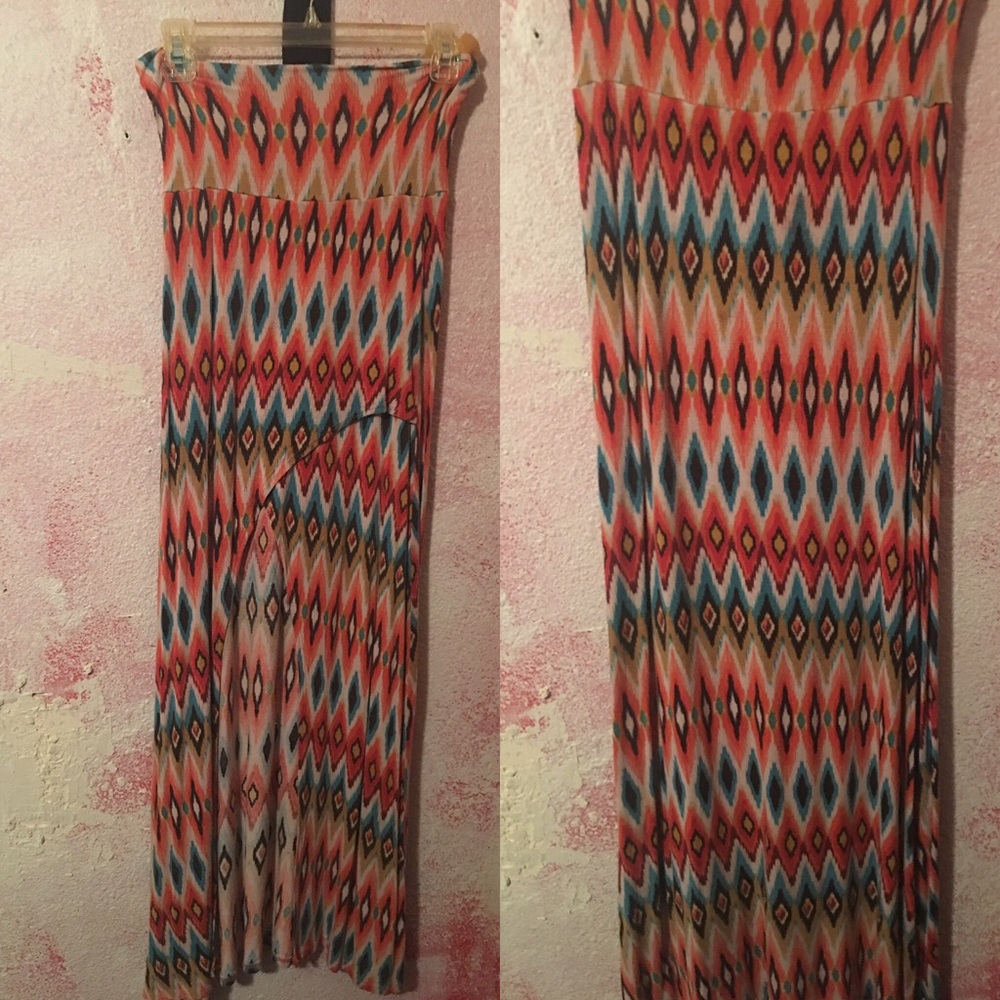 Maxi skirt with long slit
