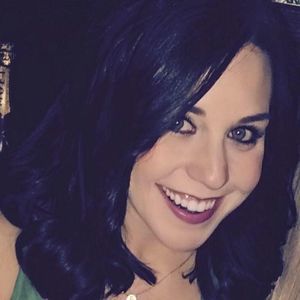 Meet your Posher, Elise