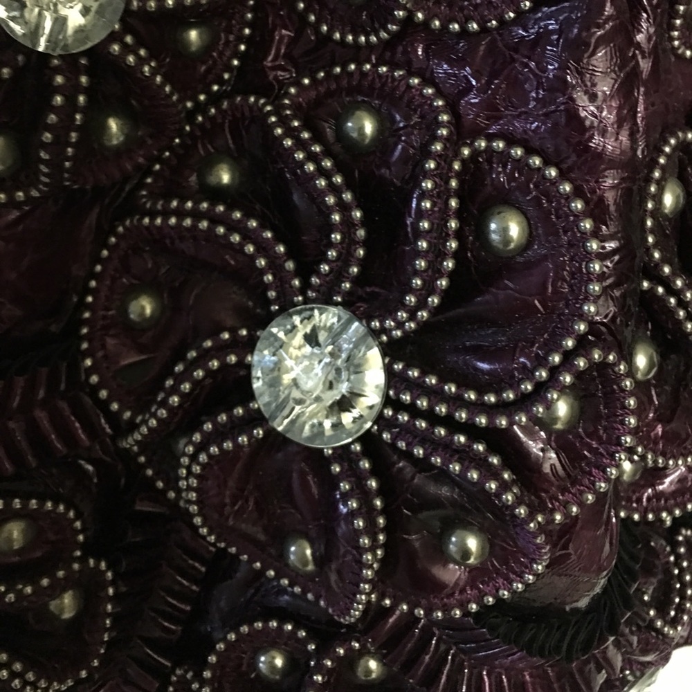 Handbag - Picture 3 of 3
