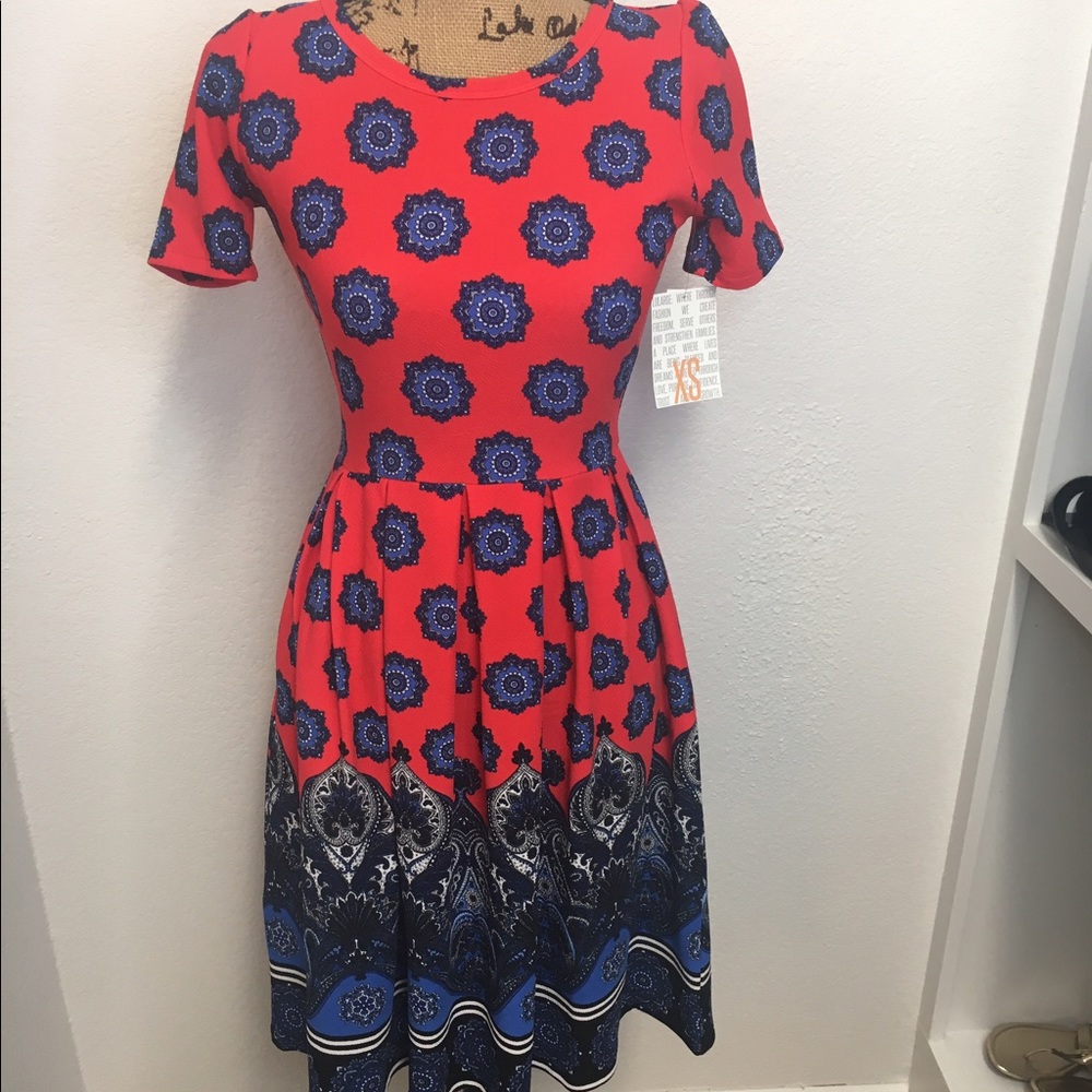 LuLaRoe Dipped Amelia XS Unicorn!!