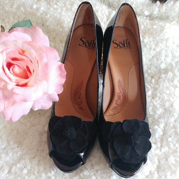 Sofft Shoes - Sofft Flower Embellished Peep Toe Pump