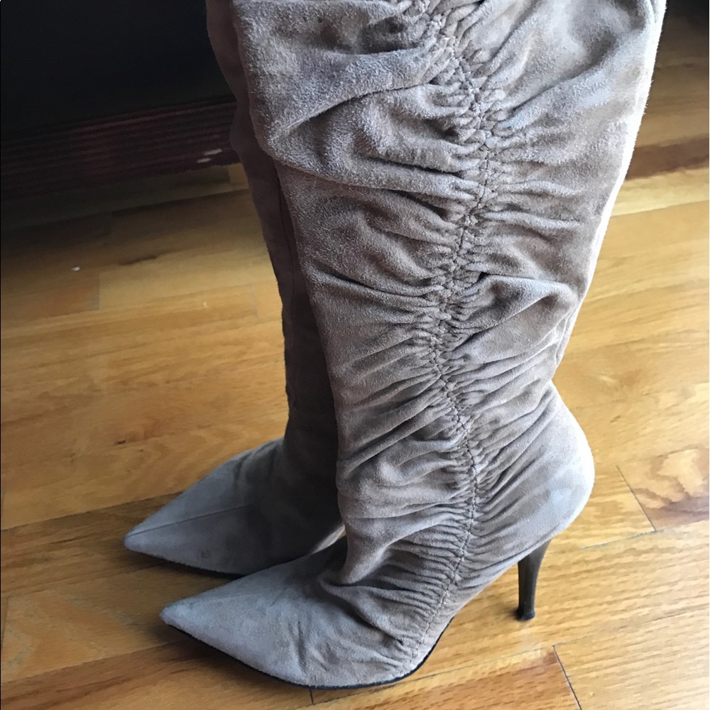 Steve by Steve Madden gathered side Suede Boots